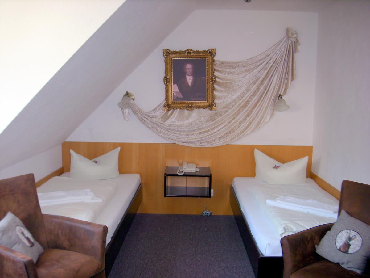Elegant-Hotel "Zur Burg" Posterstein Pokoj fotografie